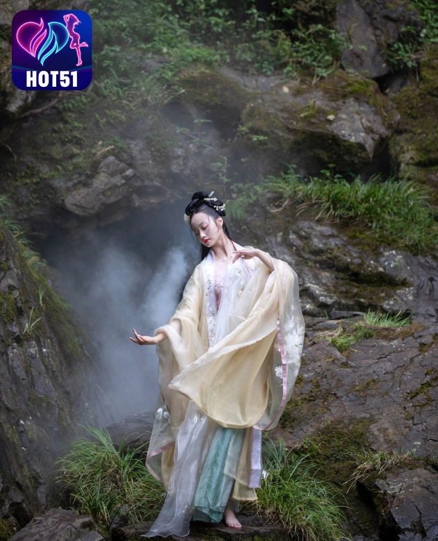 Ling Zi Xi-hot51