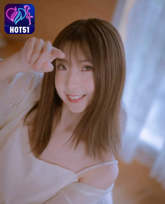 Ya Zi-hot51