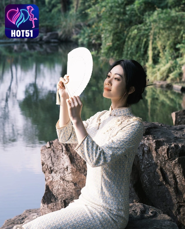 Huan Huan-hot51