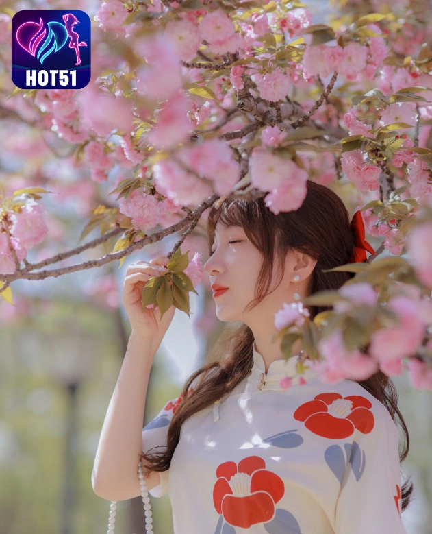Shan Shan-hot51