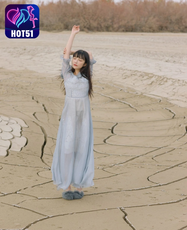 Zhi Ying-hot51
