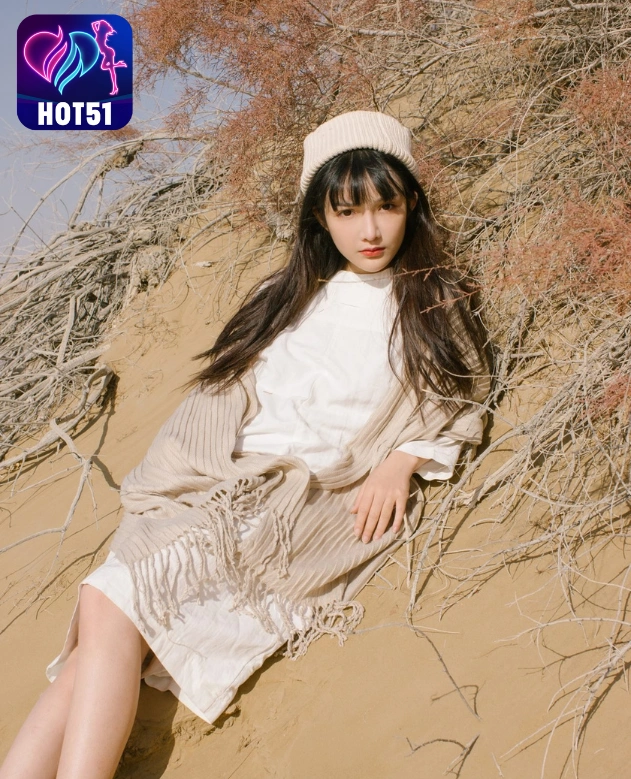 Zhi Ying-hot51
