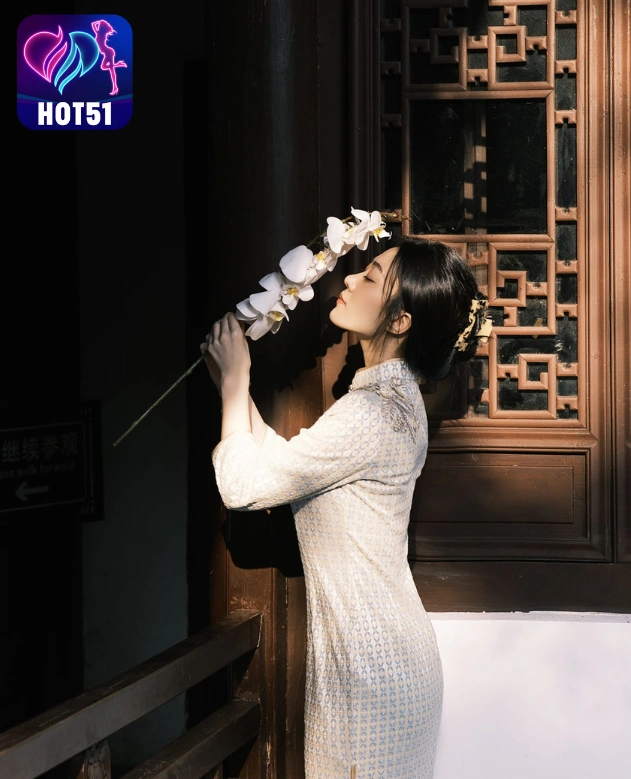 Huan Huan-hot51