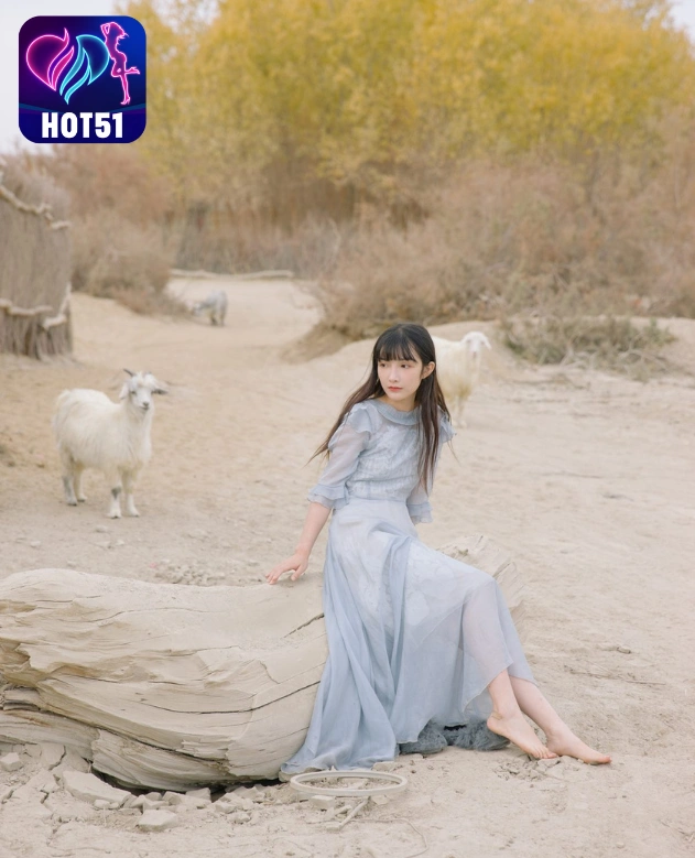 Zhi Ying-hot51