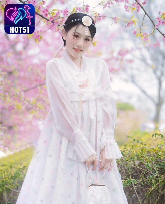 Chu Chu-hot51